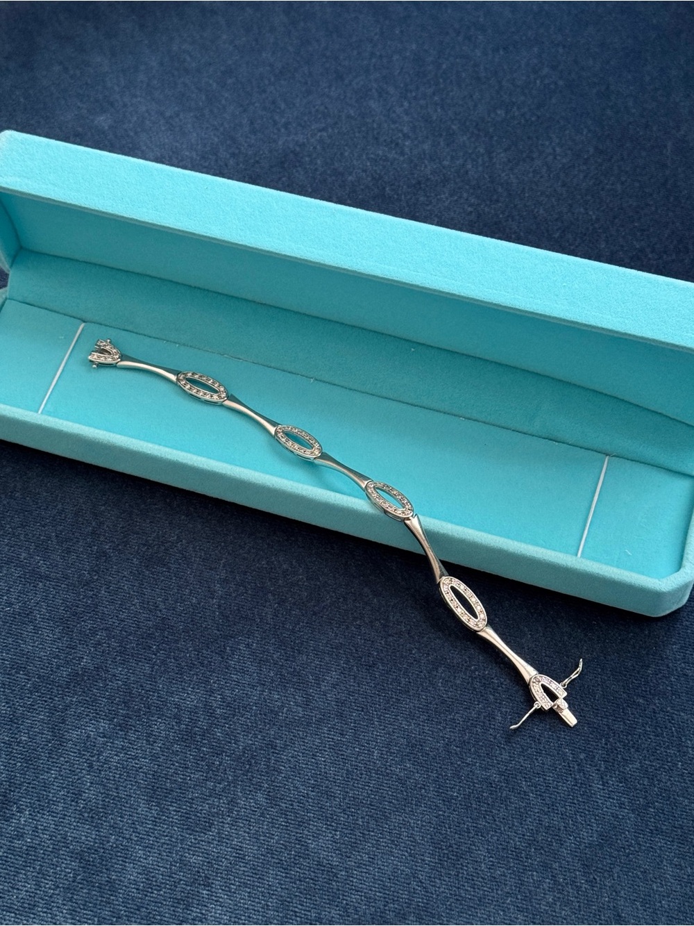 Vintage Sterling Silver CZ Oval Illusion Link‎ Bracelet.